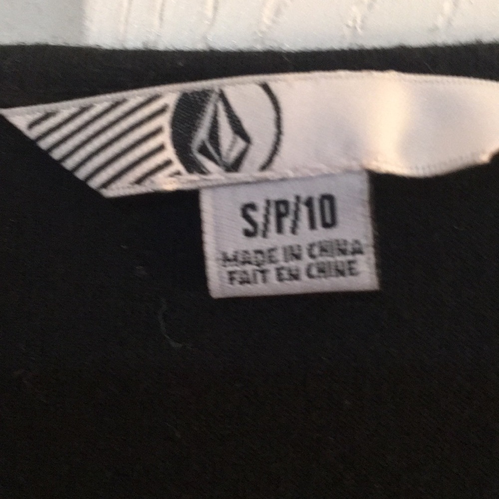 Women’s Volcom 3/4 Sleeve Top - Picture 5 of 8